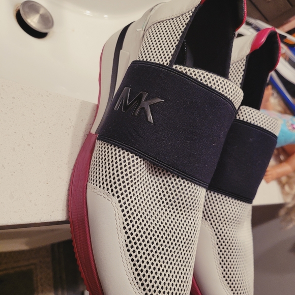 MK Michael Kors Sneakers slip on shoes white black & pink with heel - Picture 9 of 9